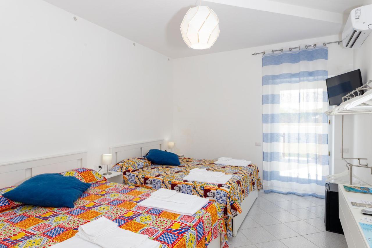 Hotel La casa sul faro Procida Esterno foto