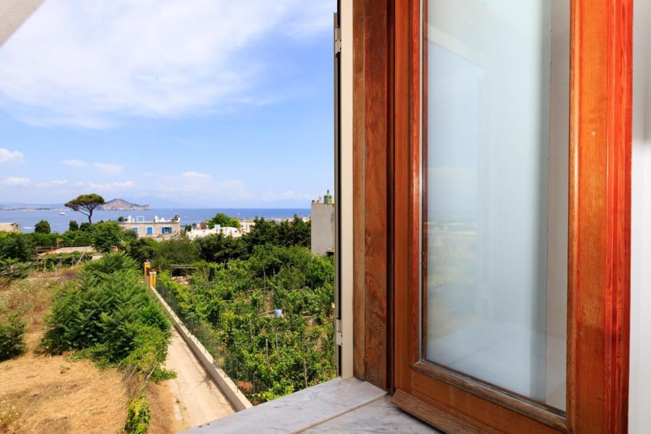 Hotel La casa sul faro Procida Esterno foto