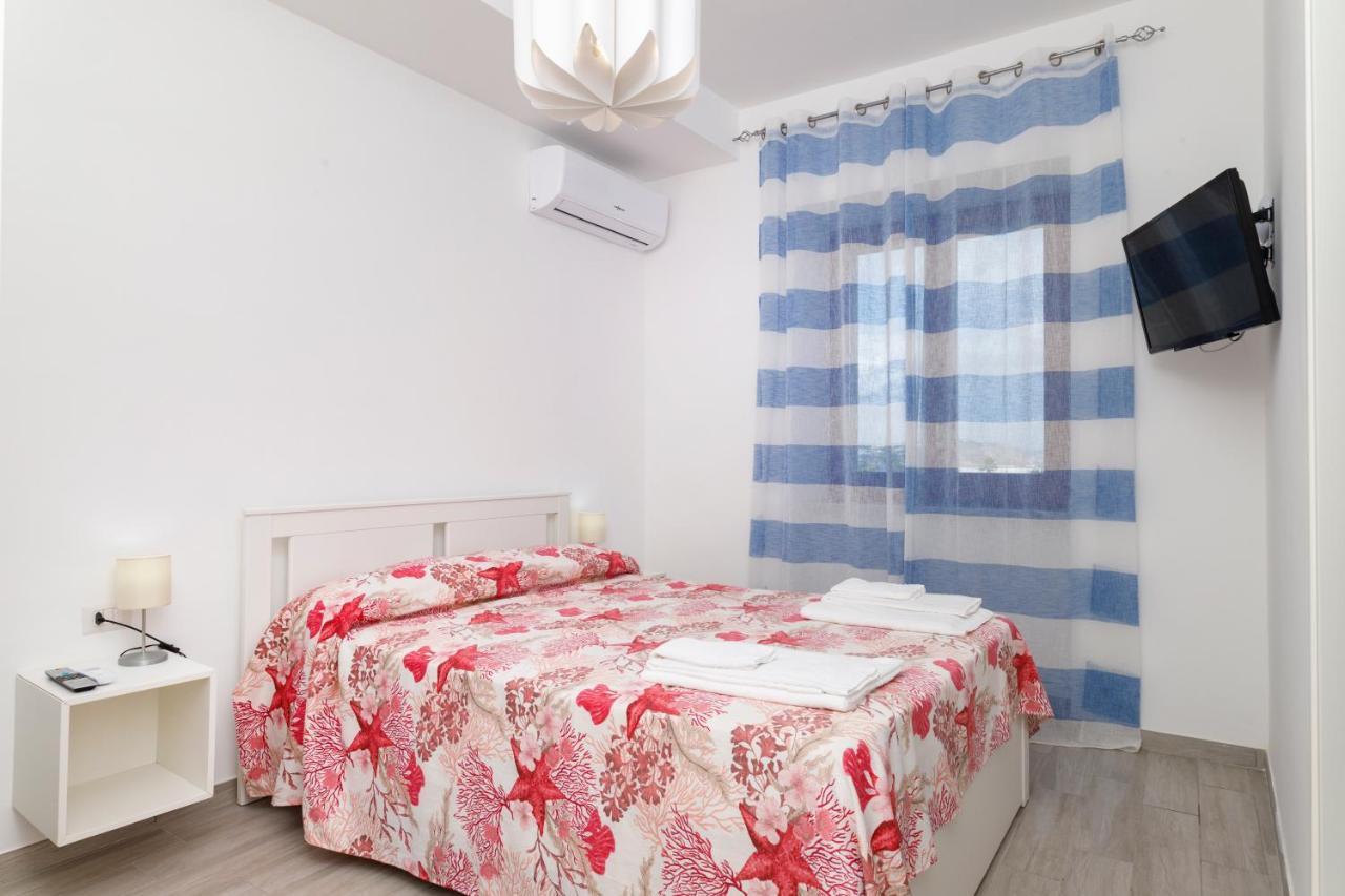 Hotel La casa sul faro Procida Esterno foto
