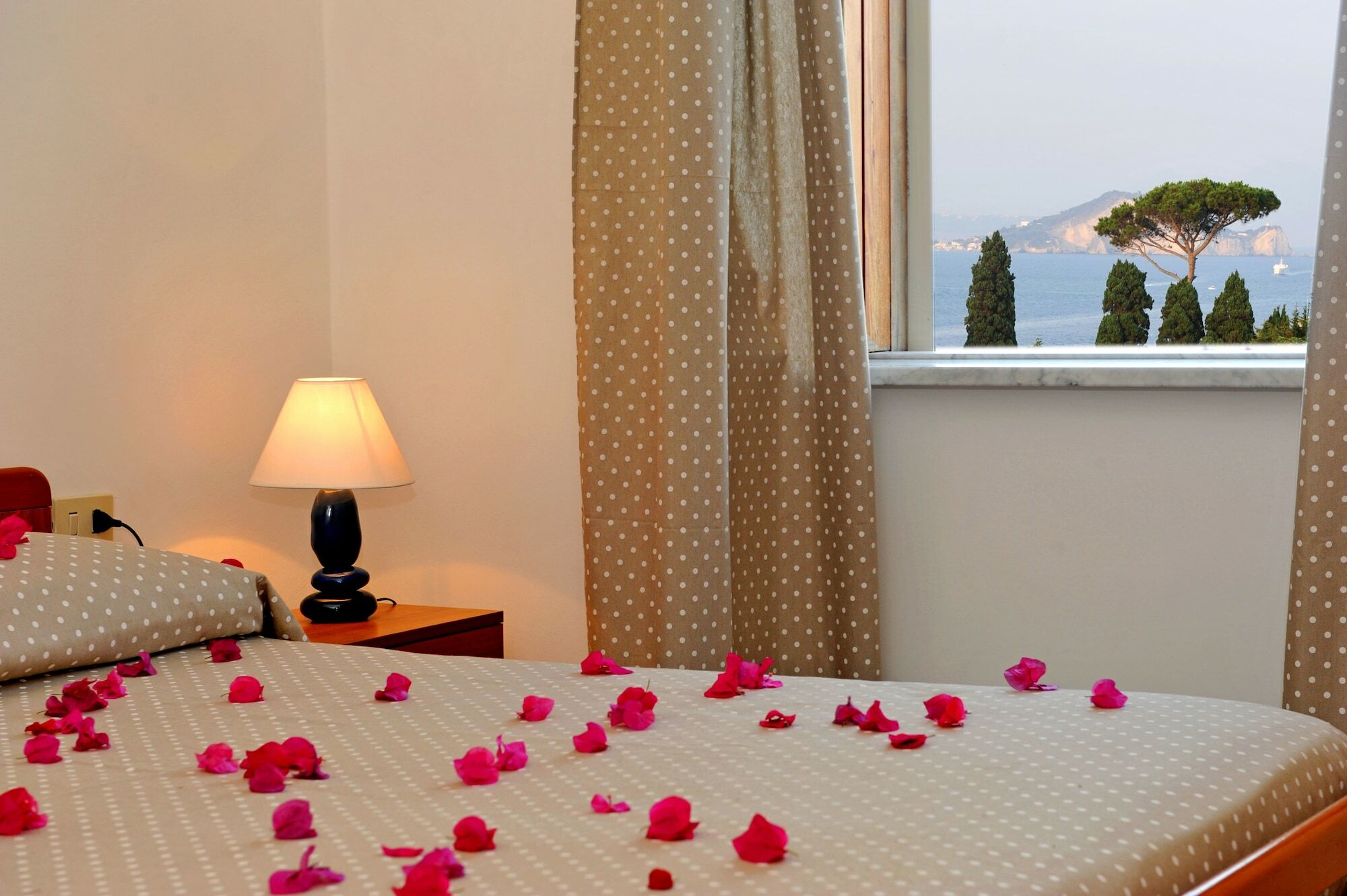 Hotel La casa sul faro Procida Esterno foto